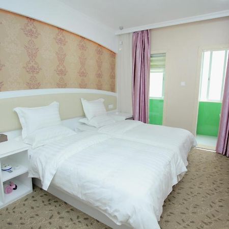 Xinghe Xinfeng Hotel Гуанджоу Стая снимка
