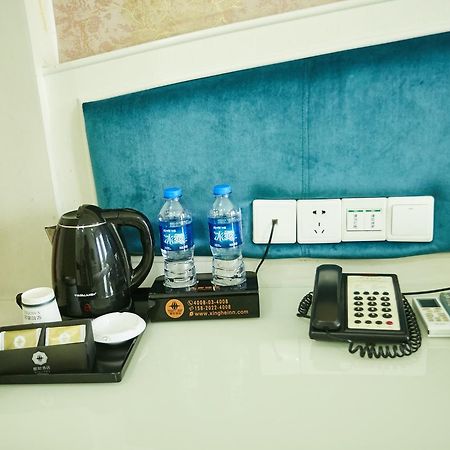 Xinghe Xinfeng Hotel Гуанджоу Екстериор снимка